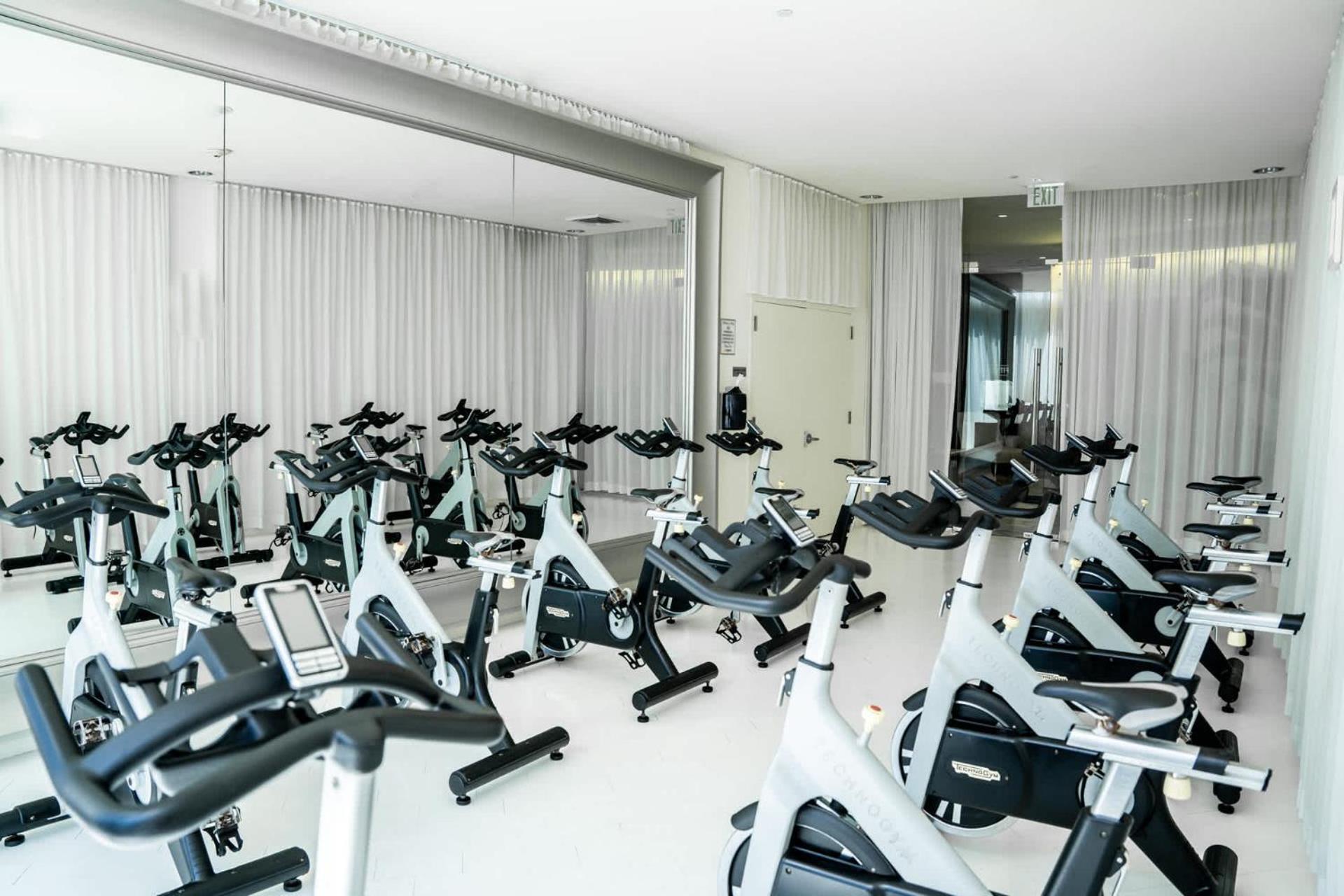 Mvr - Brickell Skyline & Epic Comfort *